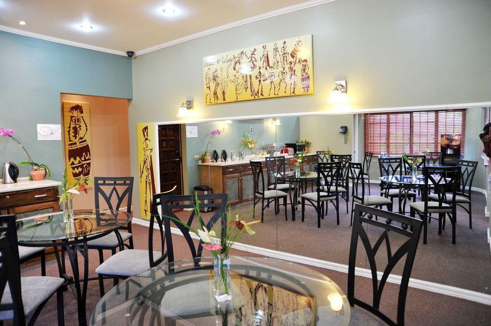 Culture Crossroads Inn Port of Spain Eksteriør billede