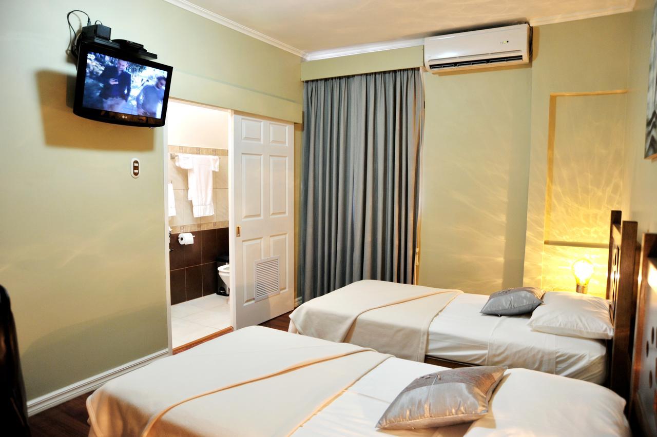 Culture Crossroads Inn Port of Spain Eksteriør billede