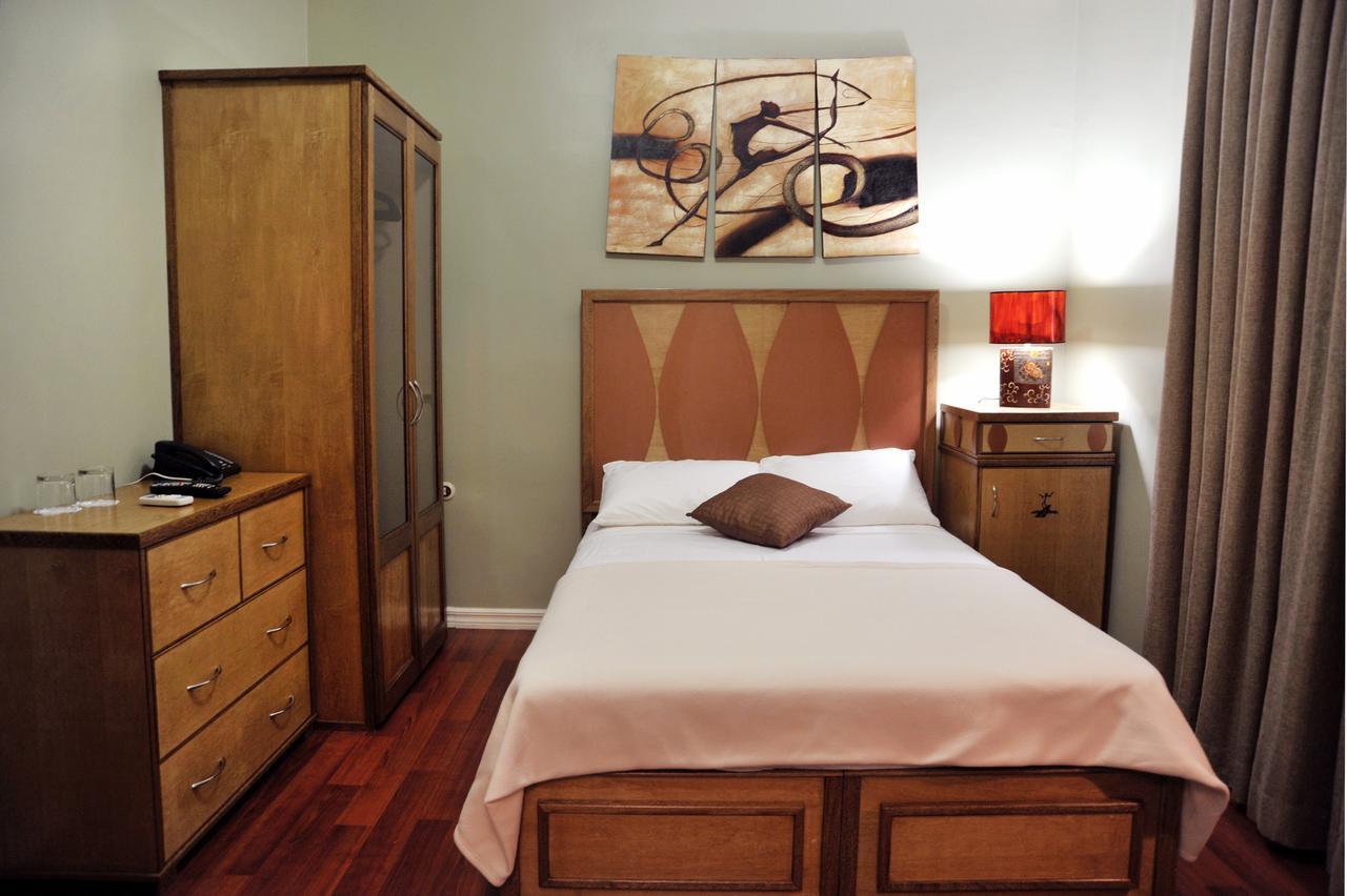 Culture Crossroads Inn Port of Spain Eksteriør billede