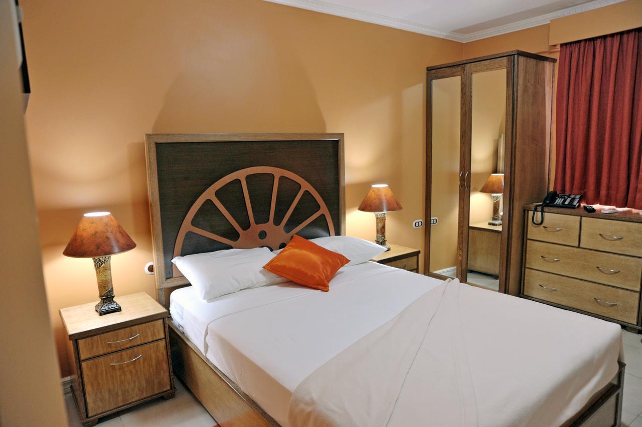 Culture Crossroads Inn Port of Spain Eksteriør billede