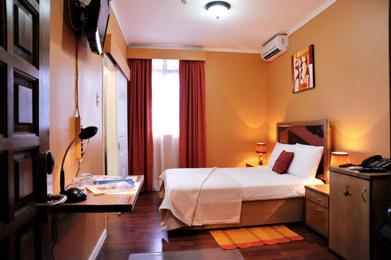 Culture Crossroads Inn Port of Spain Eksteriør billede