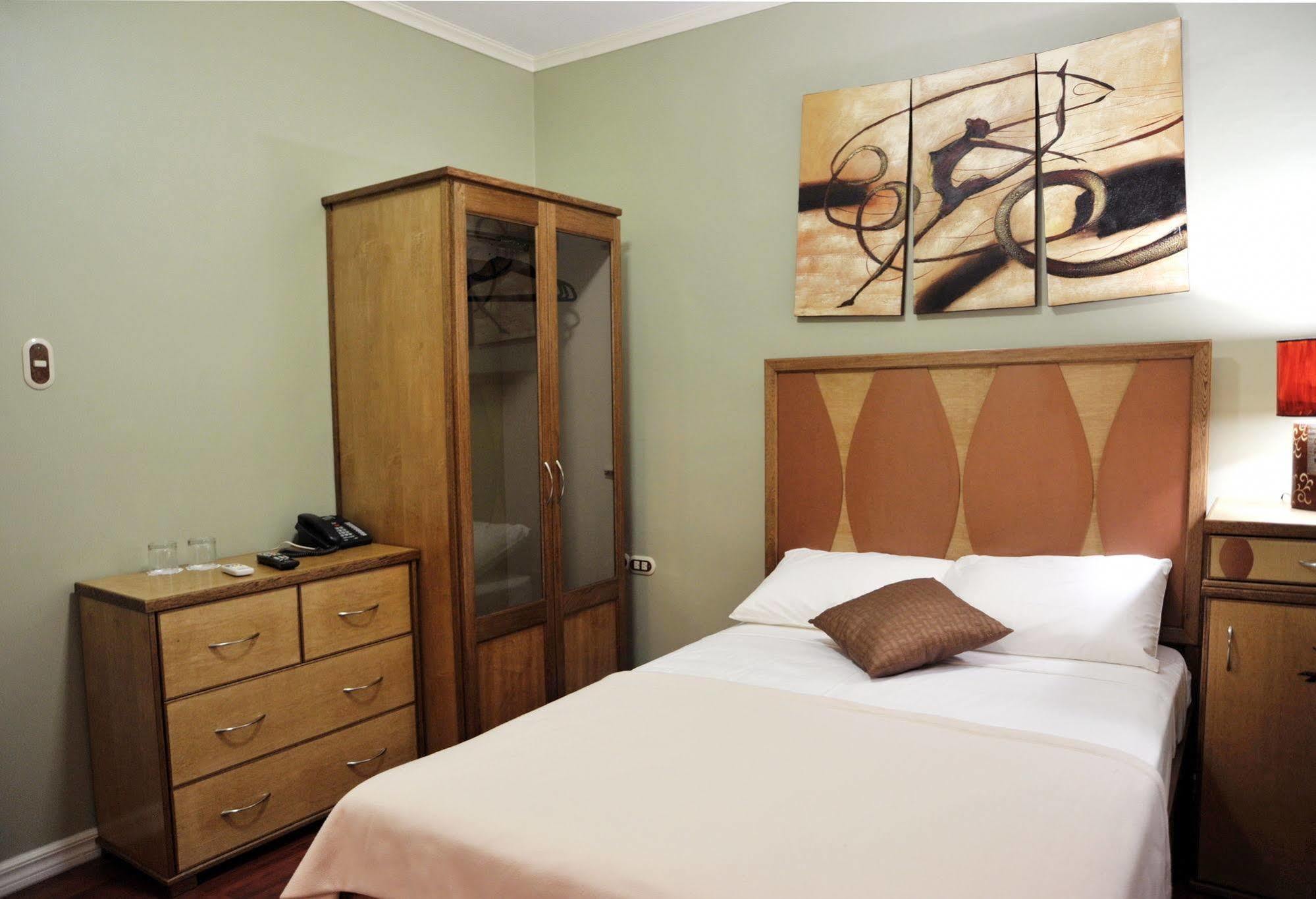 Culture Crossroads Inn Port of Spain Eksteriør billede