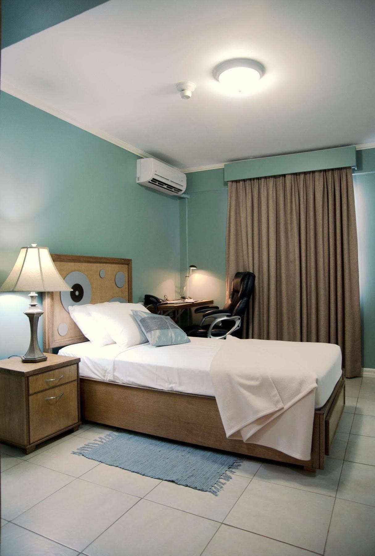 Culture Crossroads Inn Port of Spain Eksteriør billede